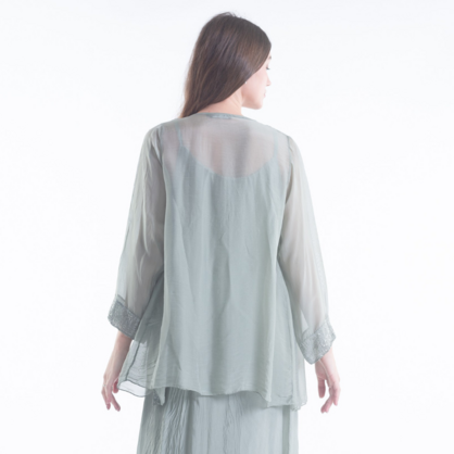 VERA MAY SAGE ITALIAN SILK TOP 6081