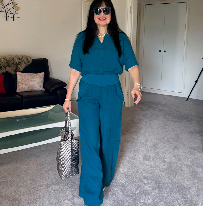 6714 PRUSSIA LINEN TOP